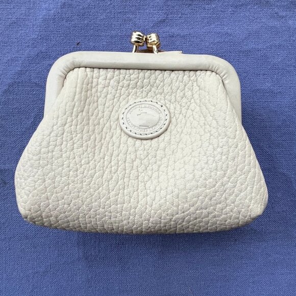 Dooney & Bourke Vintage Small All Ivory Pebbled Kisslock Coin Purse Pouch Wallet - Picture 1 of 5